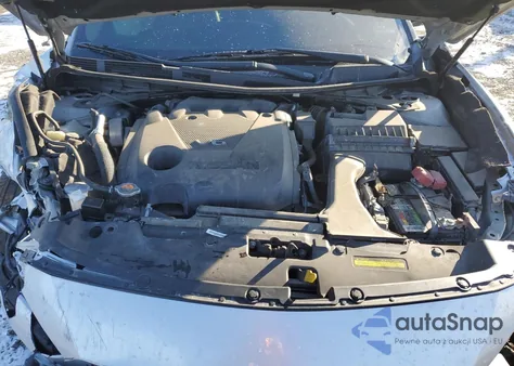 2017 Nissan Maxima 3.5S z USA, uszkodzony, nr VIN 1N4AA6AP4HC423745